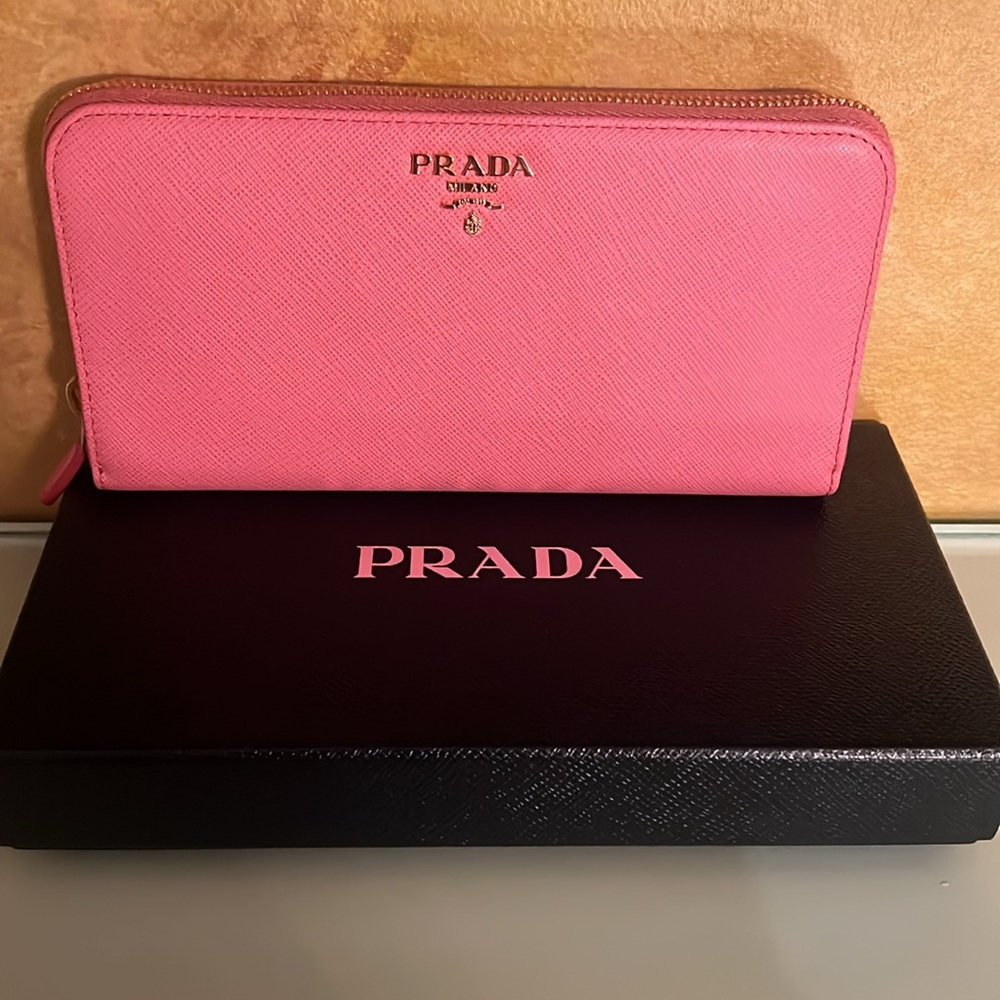 PRADA Round Zipper
 Saffiano Metal Long Wallet Leather Pink